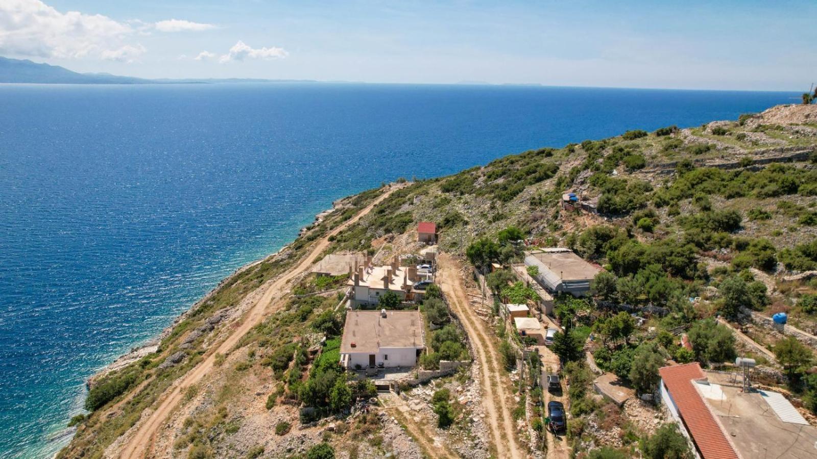 Vila Fjona Sarande Luaran gambar
